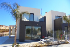 neuves Maisons à Punta Prima de 220.000€